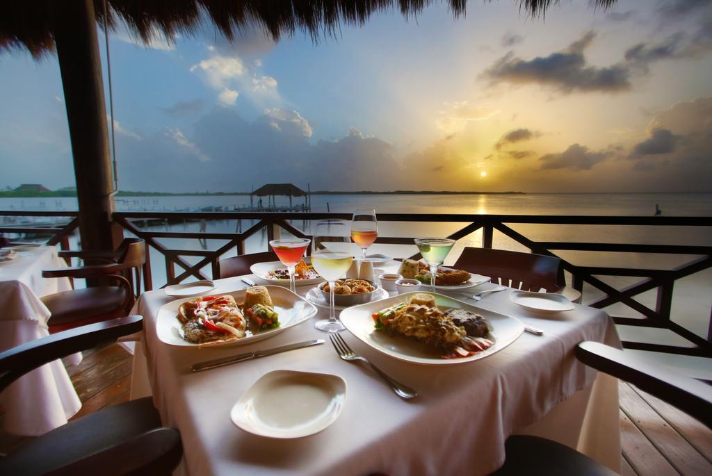 The Royal Islander - An All Suites Resort Cancún Exteriör bild